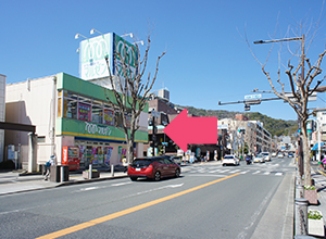 箕面5交差点（北向き）